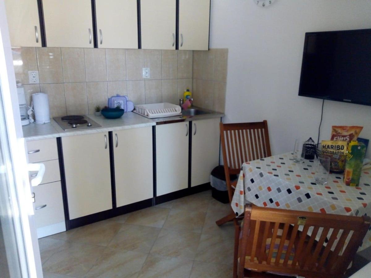 Apartman Leo Nečujam Dış mekan fotoğraf