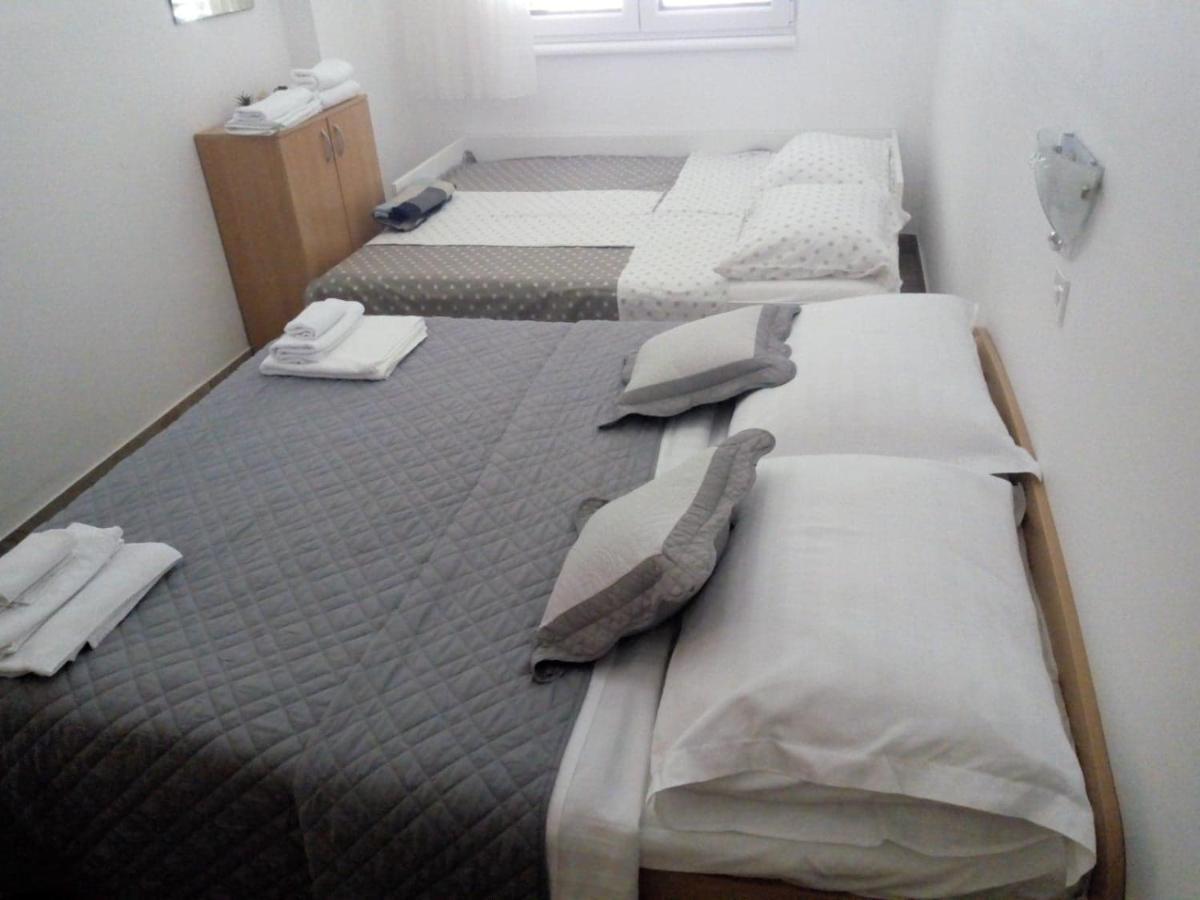 Apartman Leo Nečujam Dış mekan fotoğraf